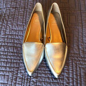 Gap Pointy Toe Loafers Size 9.5